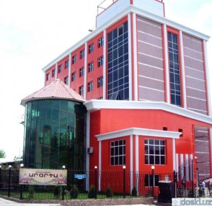 Офисы: Офисные помещения в аренду