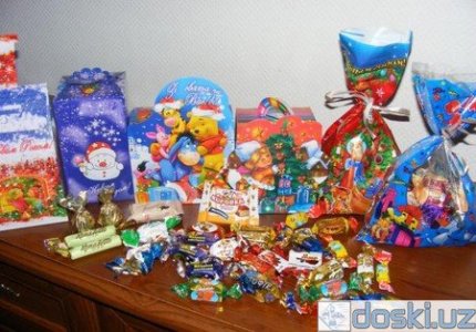 Новогодние подарки: Новогодние подарки-сладости в ассортименте. Ф/О путем перечисления.