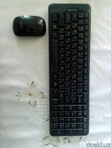 Клавиатуры: Продам клавиатура + мышка блютус.